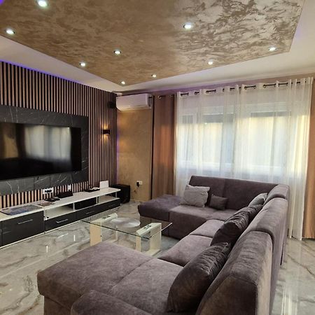 Apartments Adriana Билице Екстериор снимка