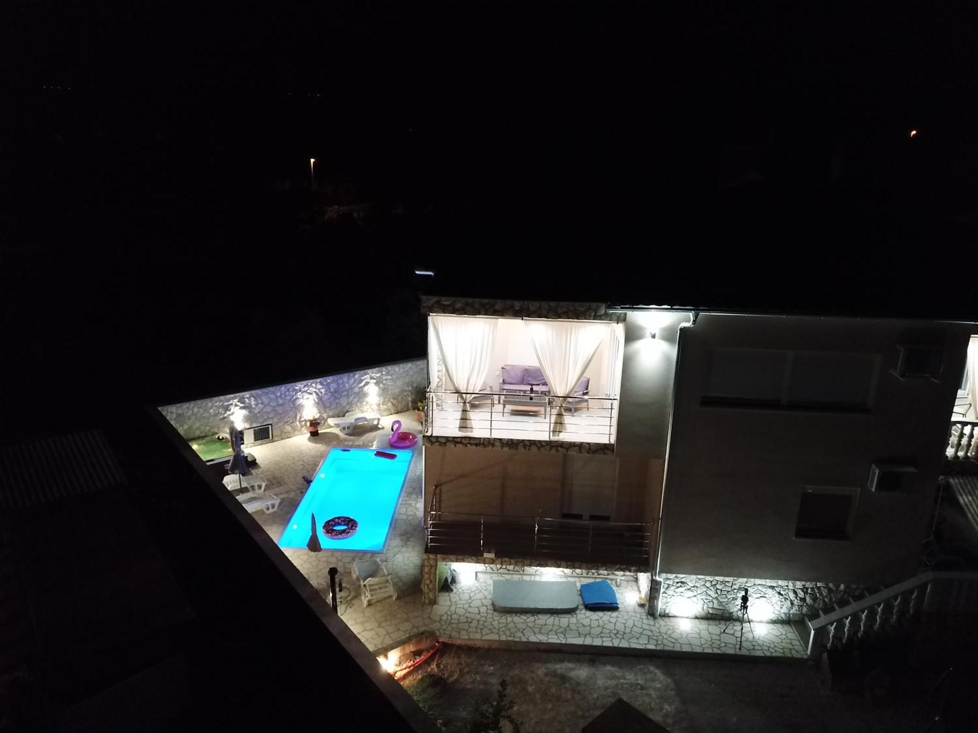 Apartments Adriana Билице Екстериор снимка