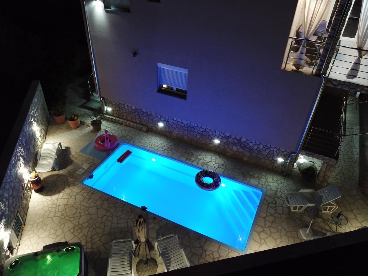 Apartments Adriana Билице Екстериор снимка