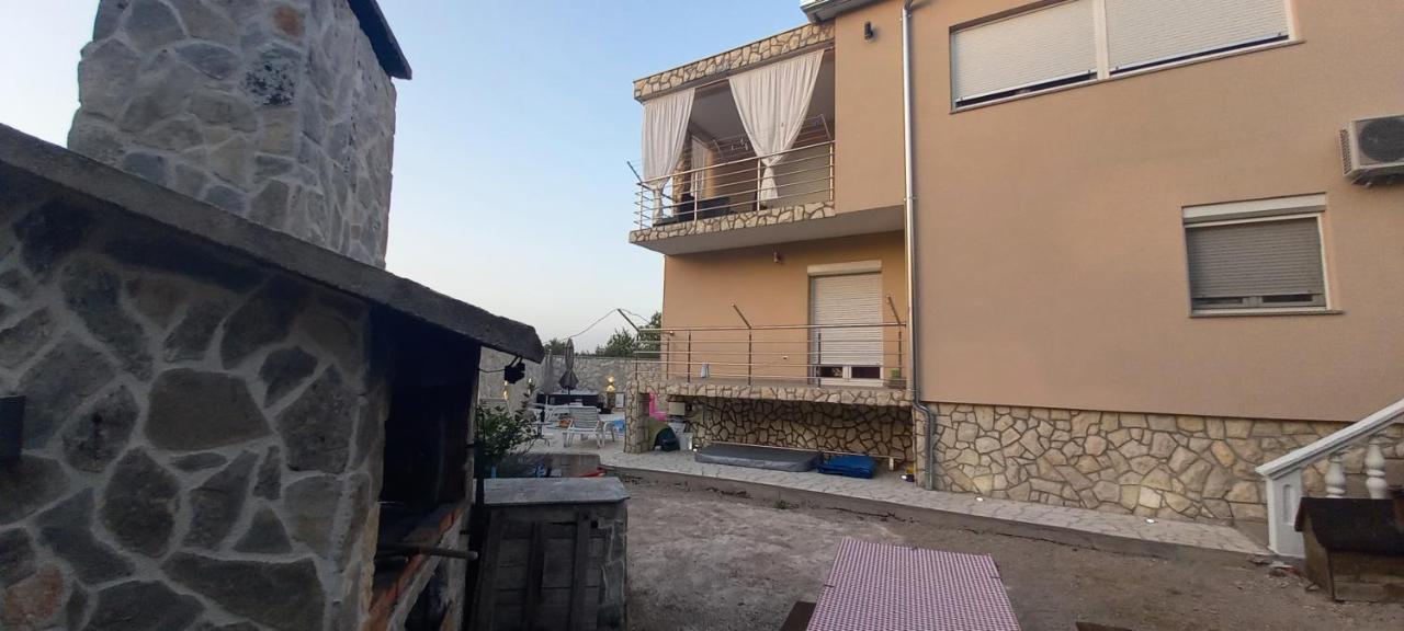 Apartments Adriana Билице Екстериор снимка