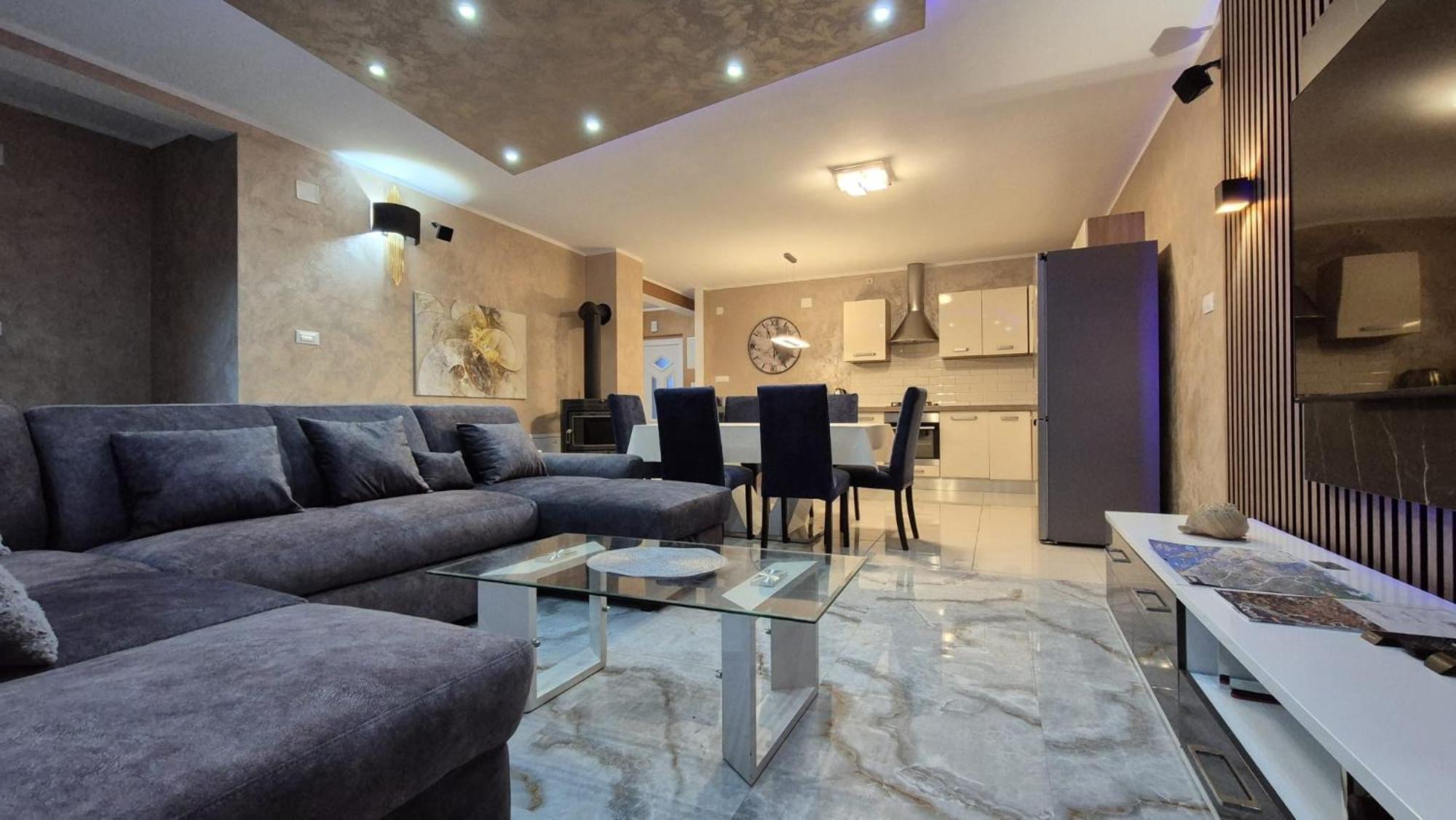 Apartments Adriana Билице Екстериор снимка