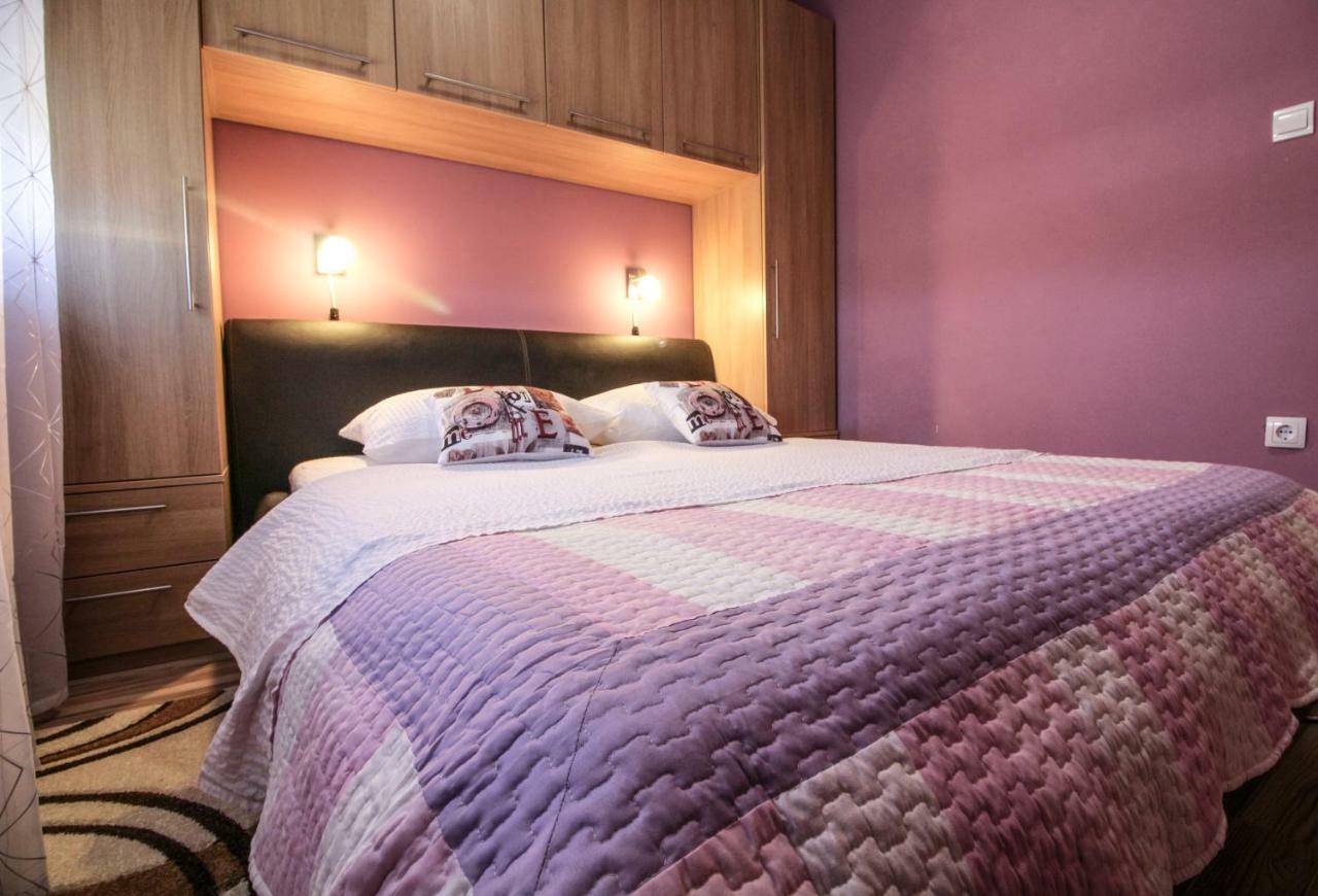 Apartments Adriana Билице Екстериор снимка